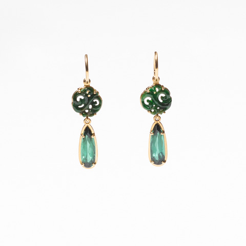 75_ohrhaenger_geschnitzte_jade
