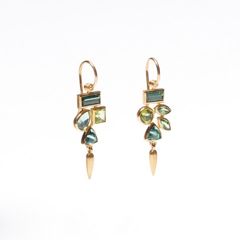 73) Ohrr&iacute;nge, Miss-match, Turmaline, Tsavorit, Peridot, 750er Gelbgold